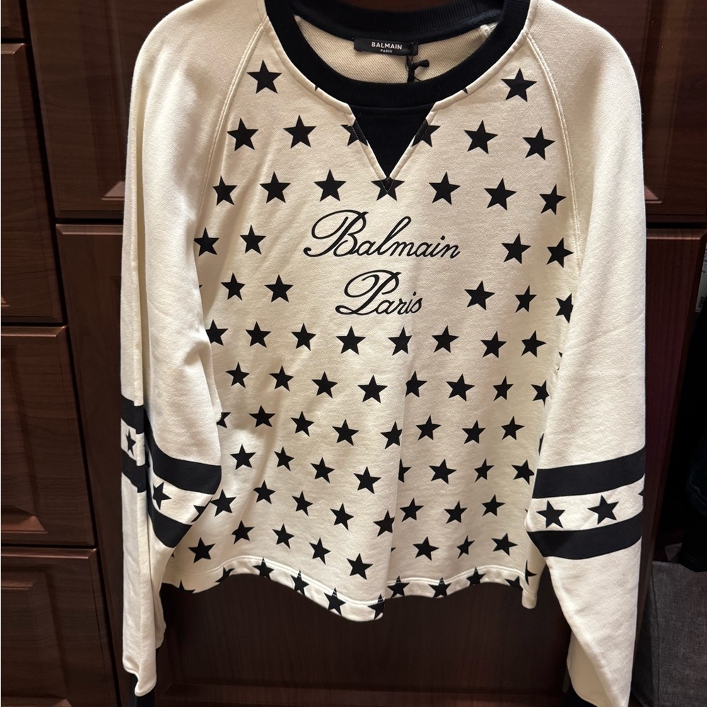 Authentic NWT Balmain Signature Logo Black Star Sweatshirt